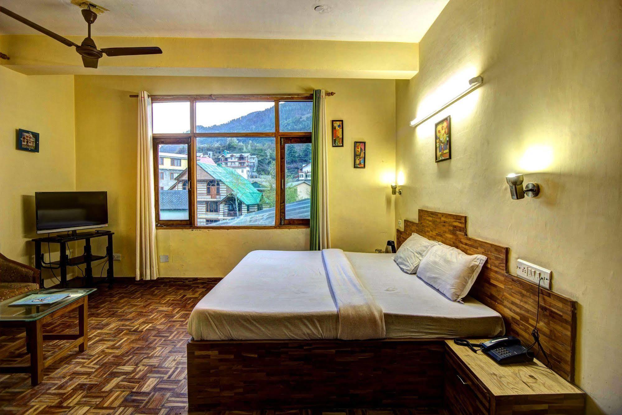 Kalinga Grand Hotel Manāli Eksteriør billede